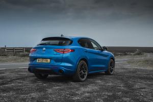 Alfa Romeo Stelvio Veloce 2020 года  (UK)